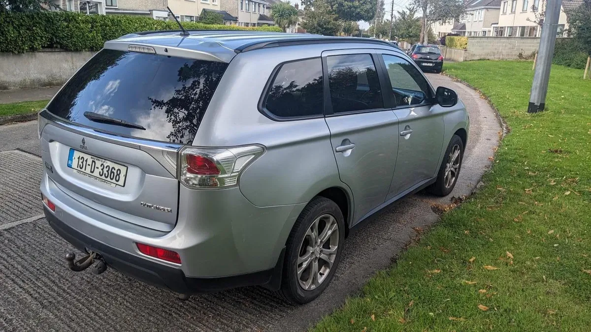 Mitsubishi Outlander 2013  2.2 DI-D - Image 3