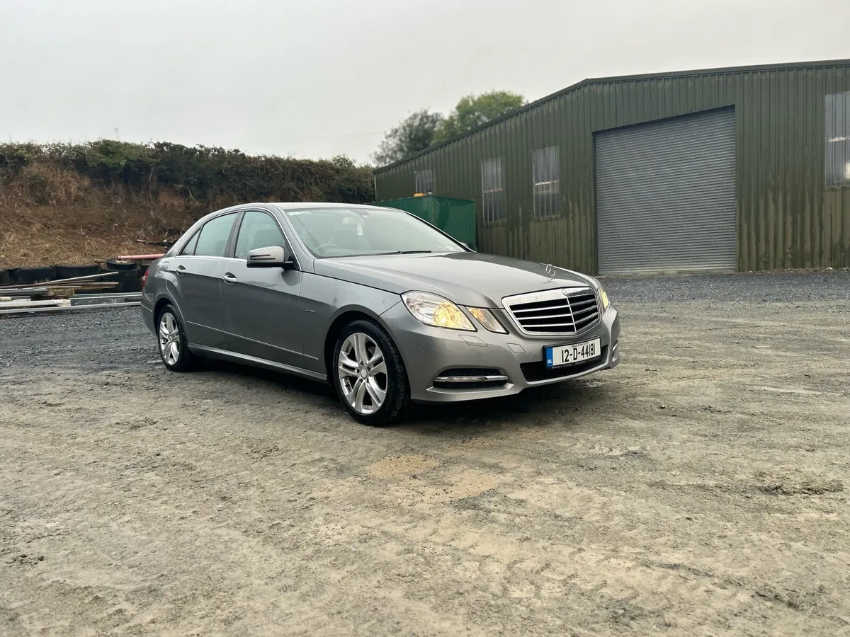 2012 Mercedes E class 220 diesel - Image 2