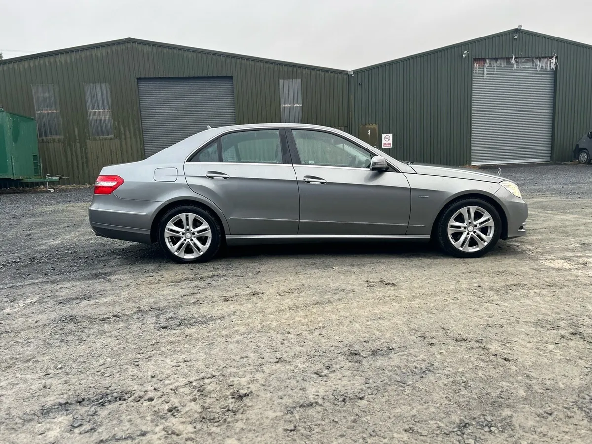 2012 Mercedes E class 220 diesel - Image 4
