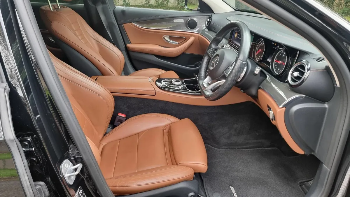 Mercedes-Benz E-Class 2018 AMG - Image 4
