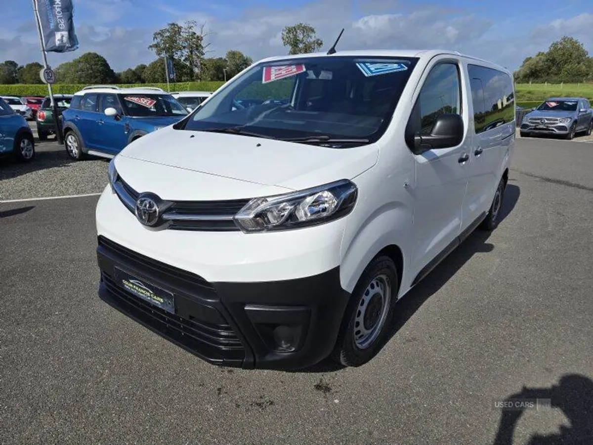 Toyota Proace Combi - Image 1