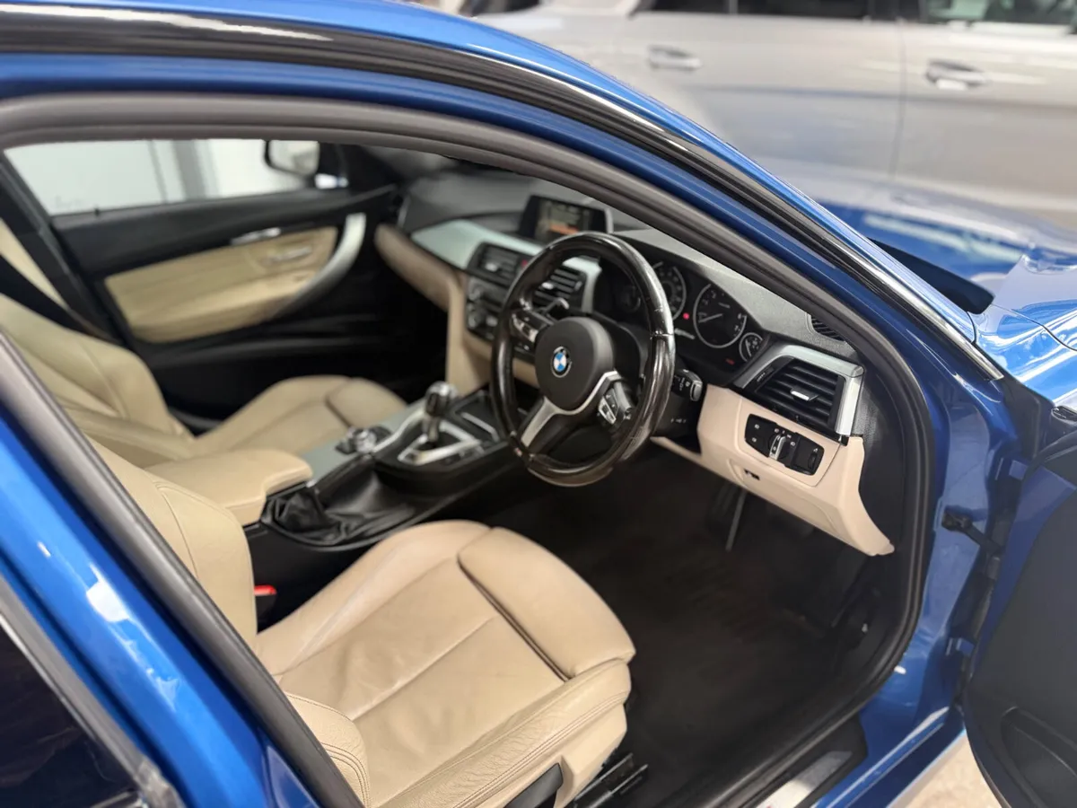 BMW 3-Series 2017  300e  M-SPORT AUTO - Image 4