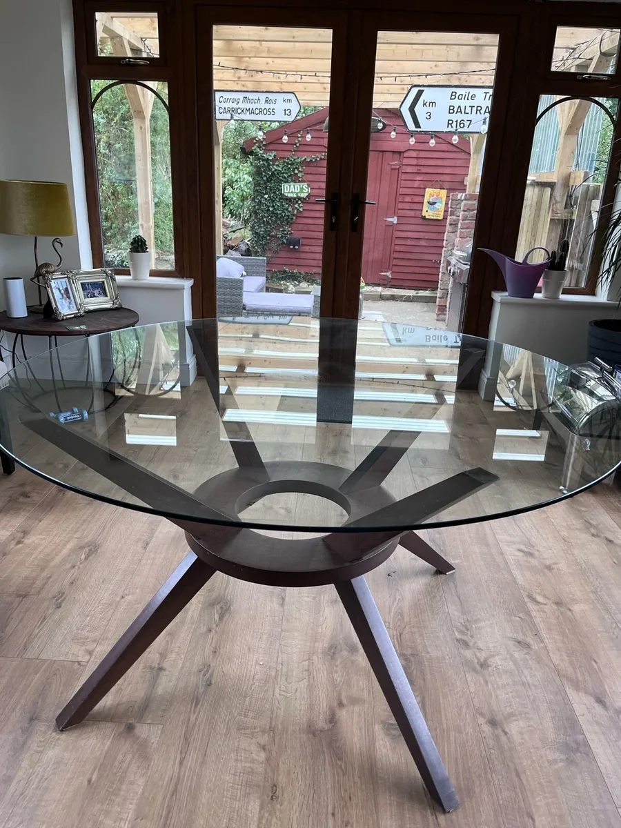 Dining table - Image 2