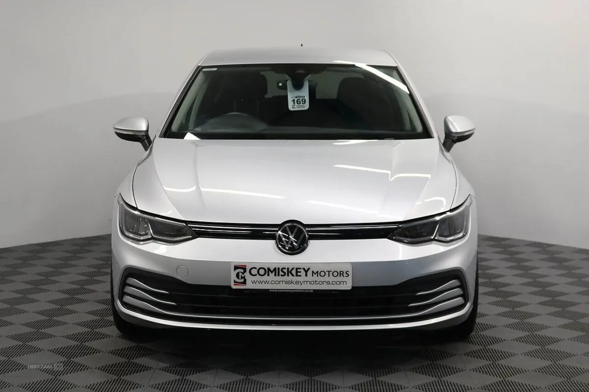 Volkswagen Golf TDI Life - Image 2