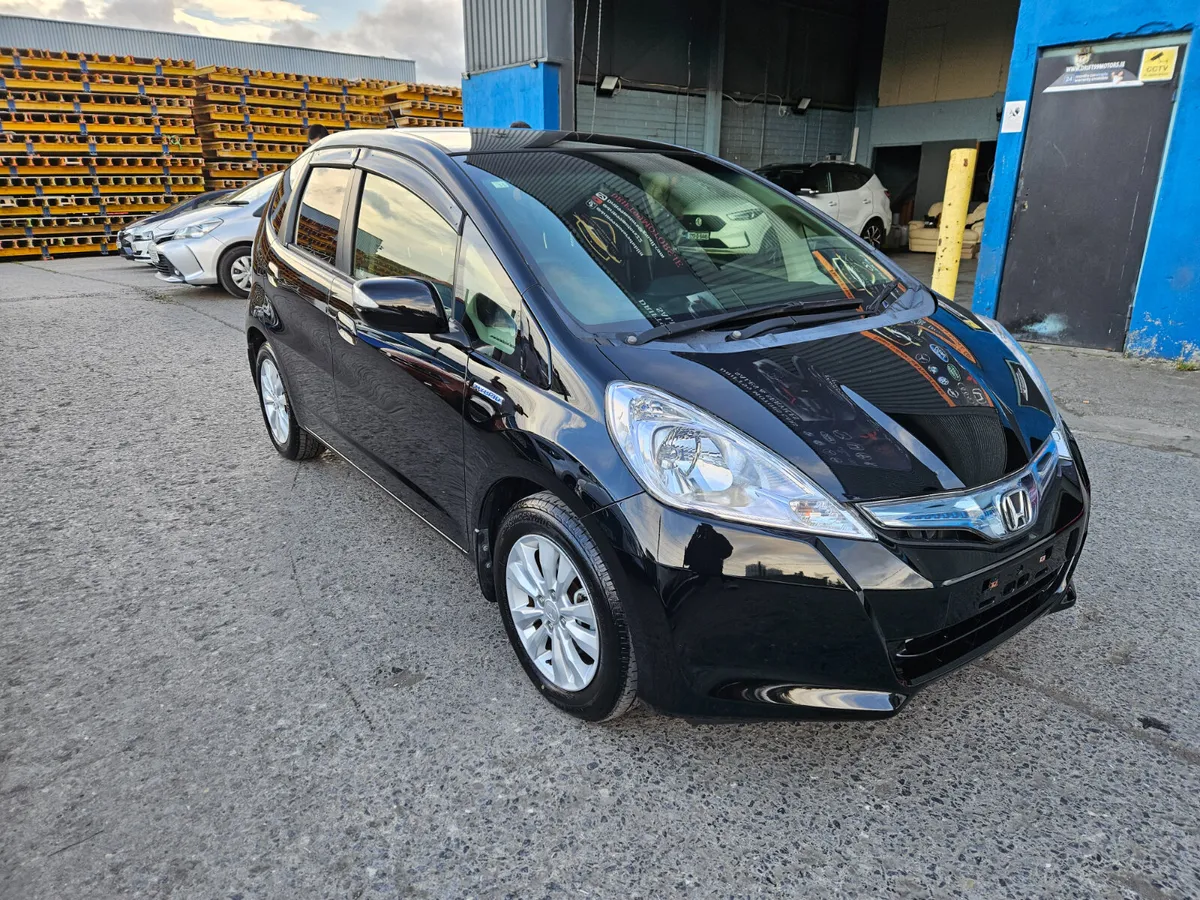 2012 Honda Fit 1.3 Hybrid Automatic - Image 1