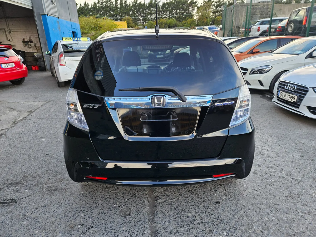 2012 Honda Fit 1.3 Hybrid Automatic - Image 4