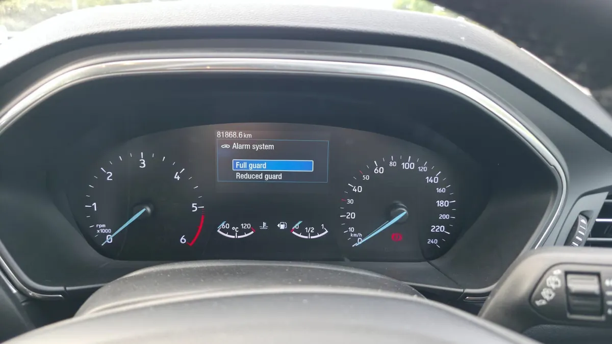 Nissan Qashqai 2016 - Image 2