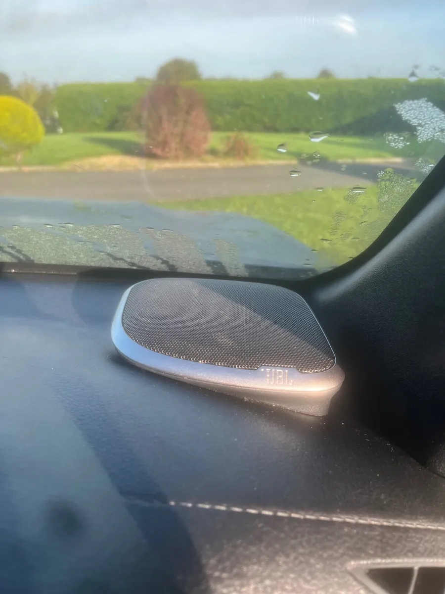 Toyota Hilux 2021 - Image 3