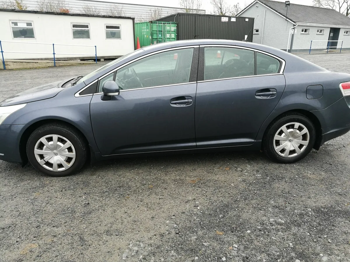 Toyota Avensis 2009 - Image 3