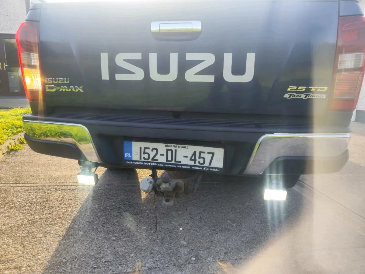 Isuzu D'Max 2015 2.5l twin turbo - Image 4