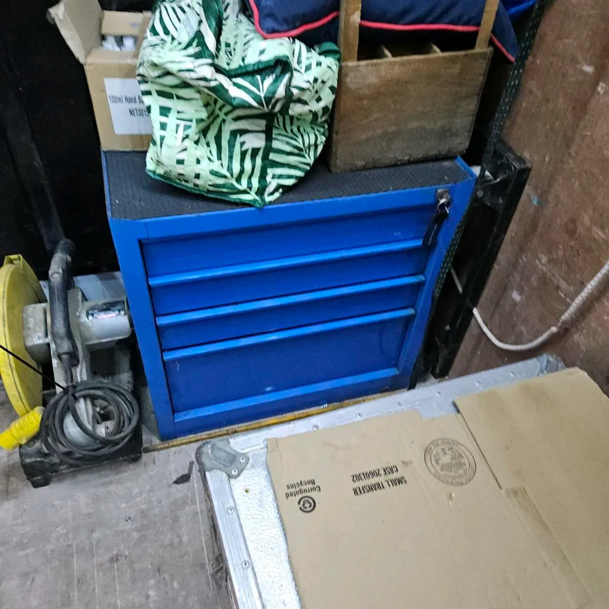 Tool box - Image 1
