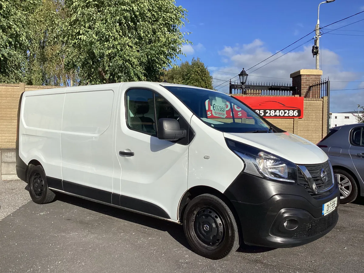 Nissan NV300 ** 1 OWNER * SAT NAV - Image 2