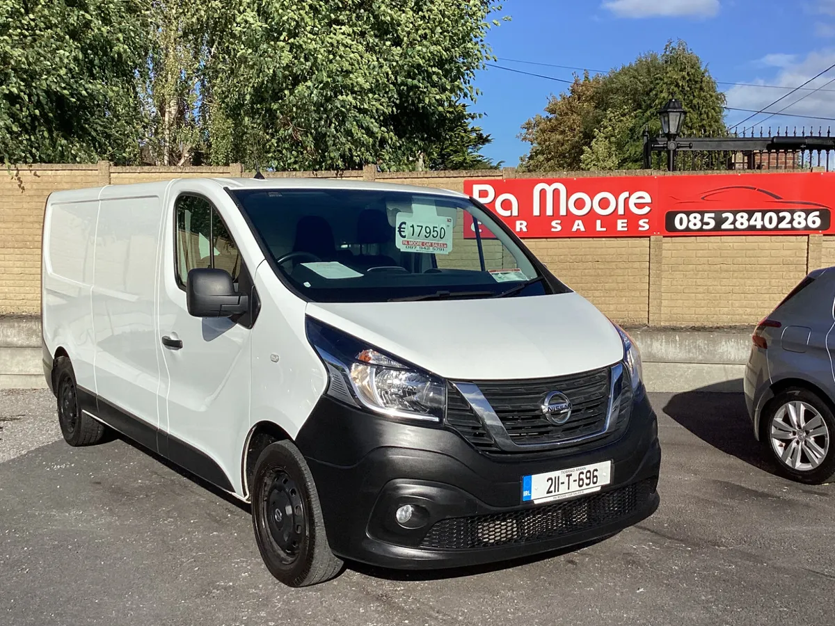 Nissan NV300 ** 1 OWNER * SAT NAV - Image 1