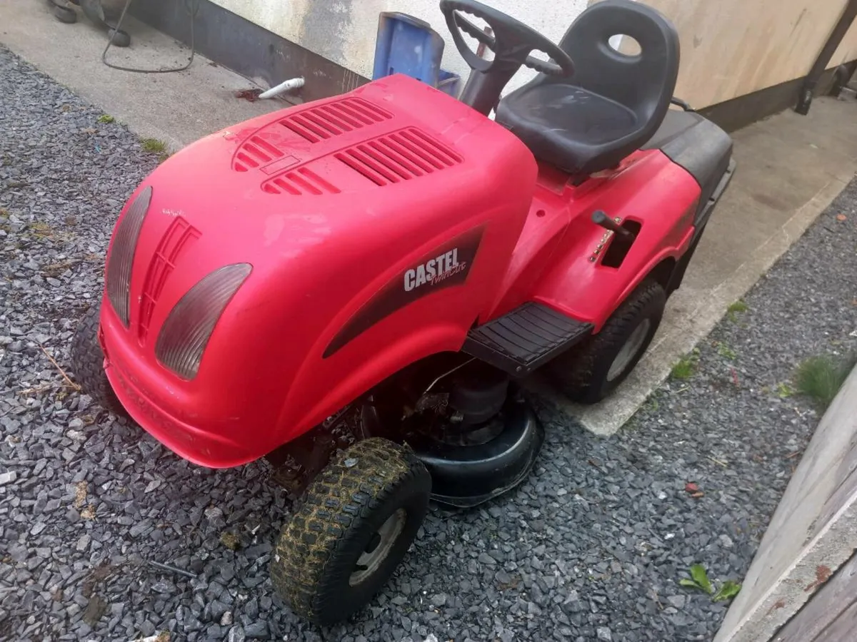 Ride on lawnmower - Image 2