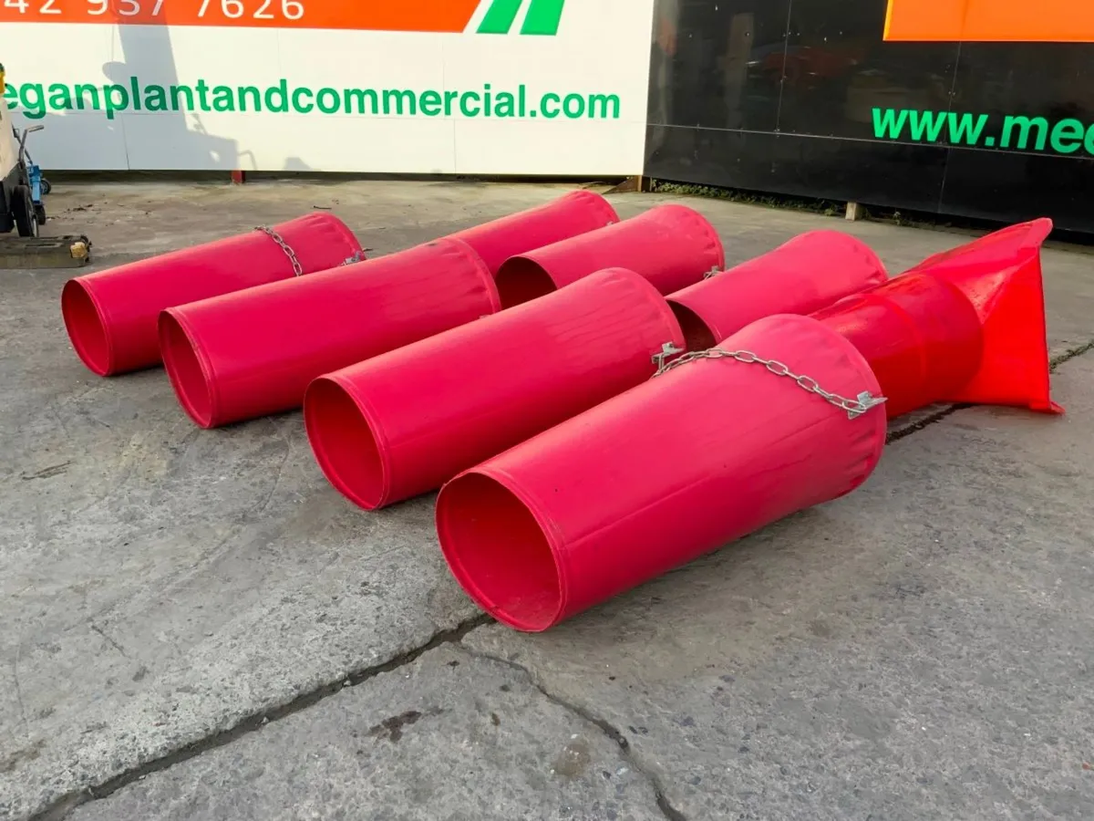 BUILDERS RUBBLE / DEMOLITION CHUTES.......4023.. - Image 3