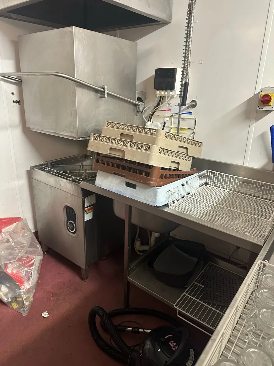 Commercial Fridges & Cooking - Image 4