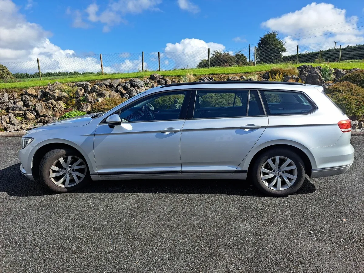 Volkswagen Passat 2015 - Image 4