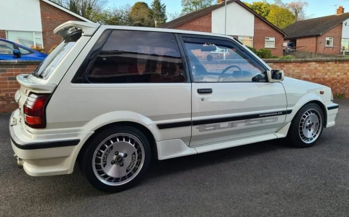 Toyota starlet turbo s 1988 - Image 2