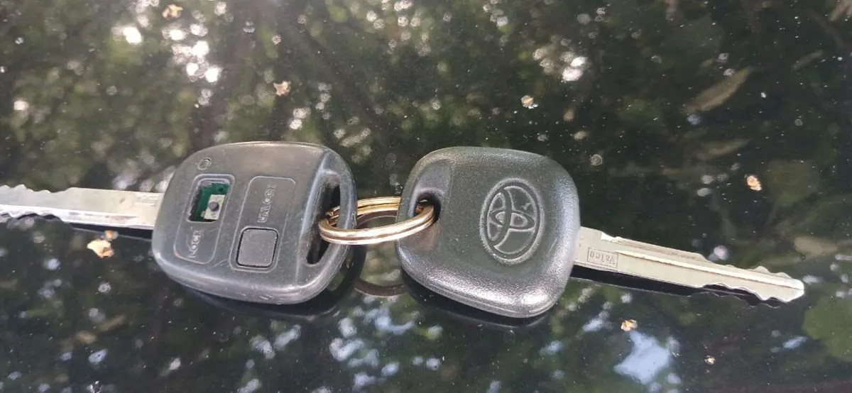 Toyota  yaris - Image 4