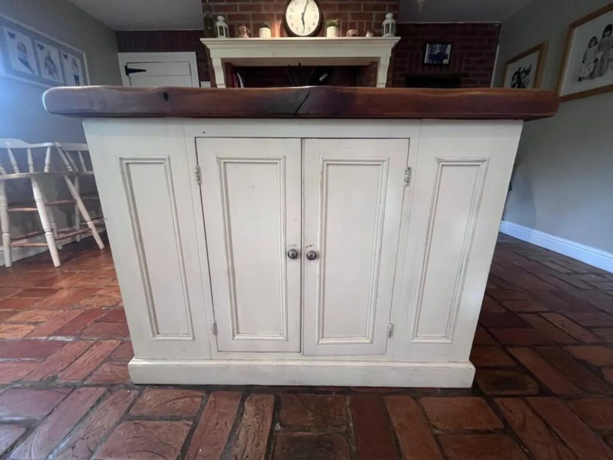 Kitchen Island solid wood handcrafted - Image 1