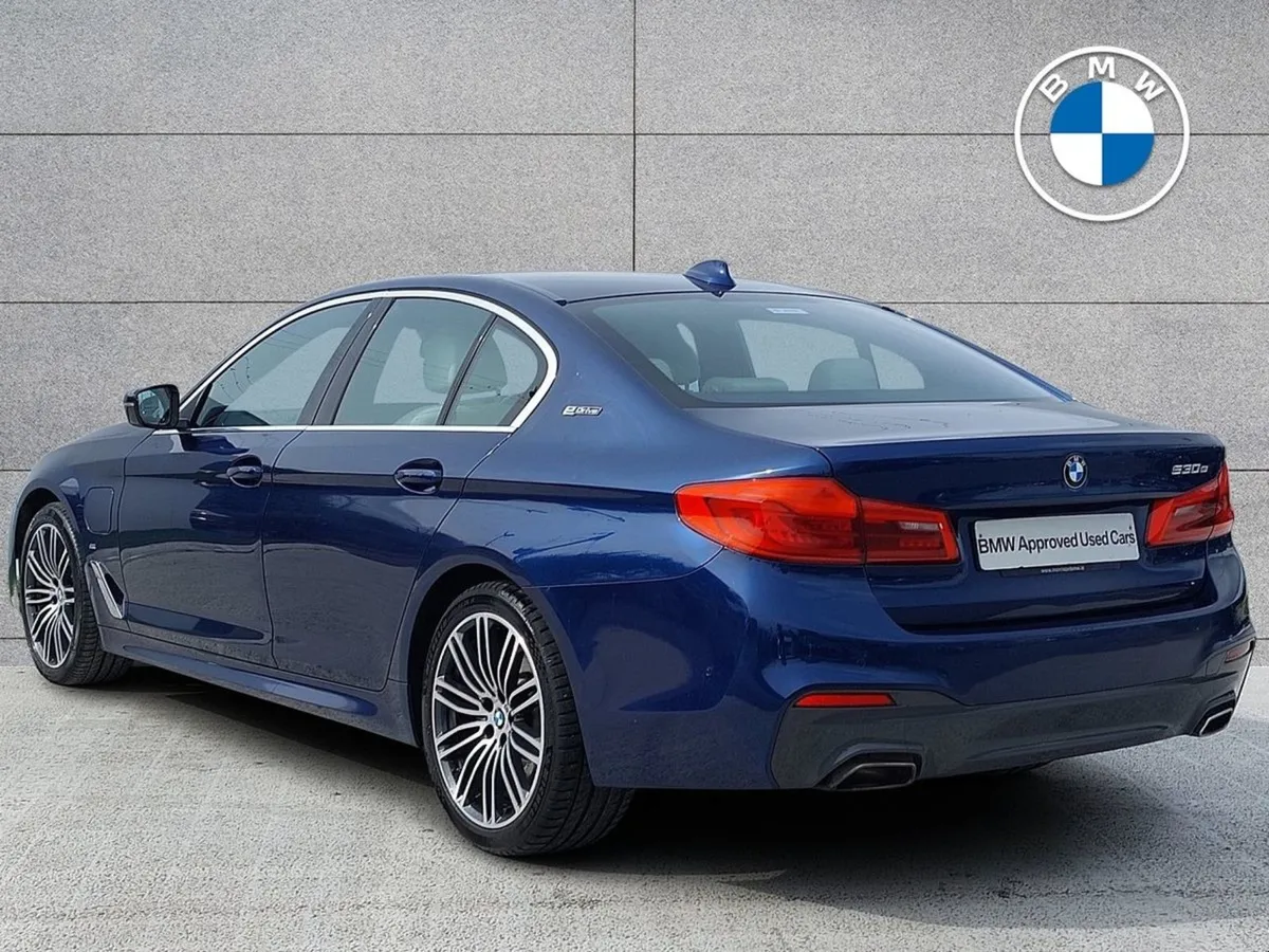 BMW 5 Series 530e M Sport Saloon - Image 2