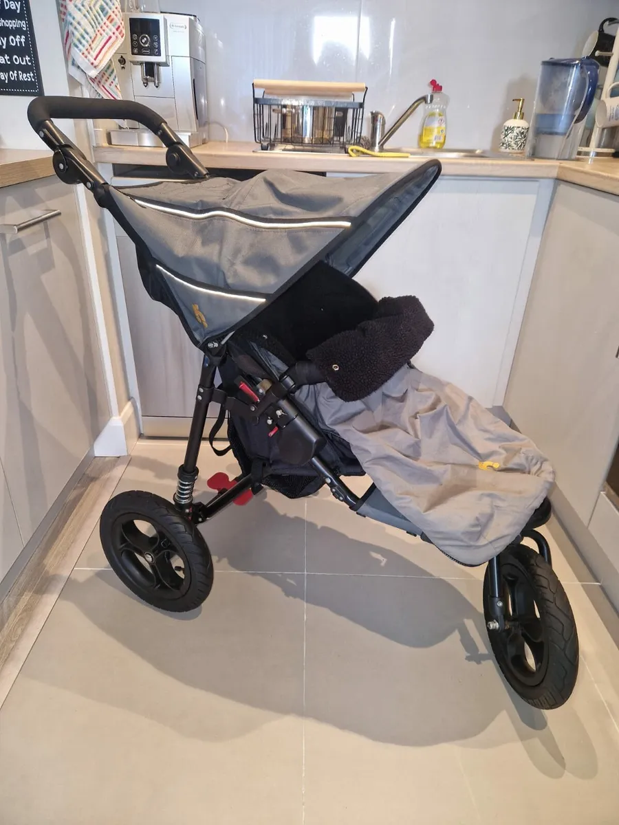Out N About Single stroller in very good condition - Image 1