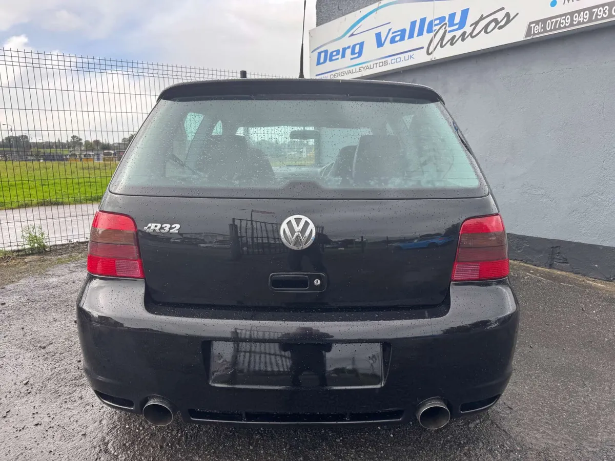 Volkswagen Golf 2003 - Image 2