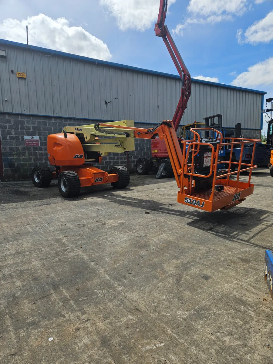 Electric & Diesel Boom Lifts - Image 4