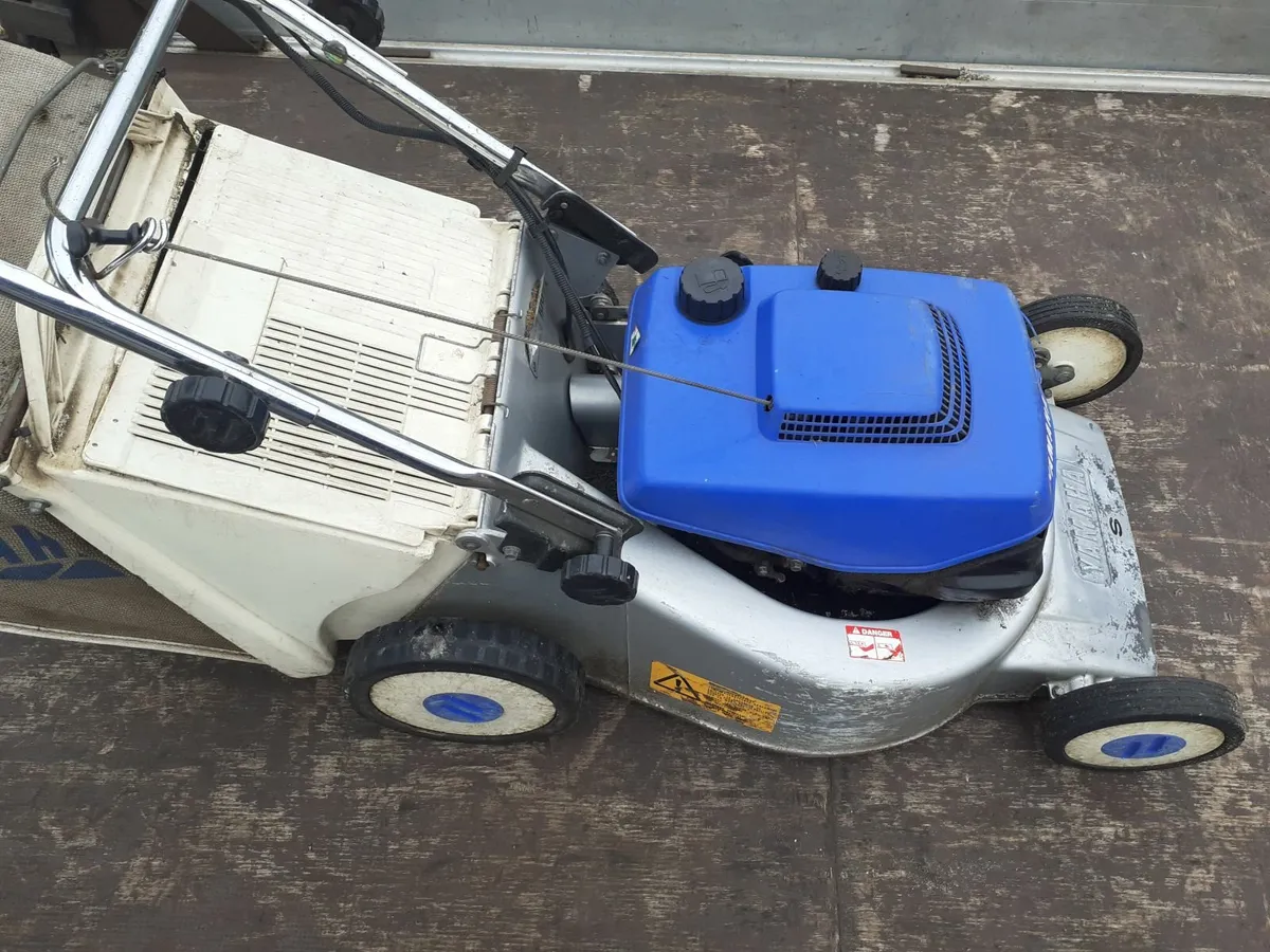 YAMAHA HEAVY DUTY LAWNMOWER - Image 3