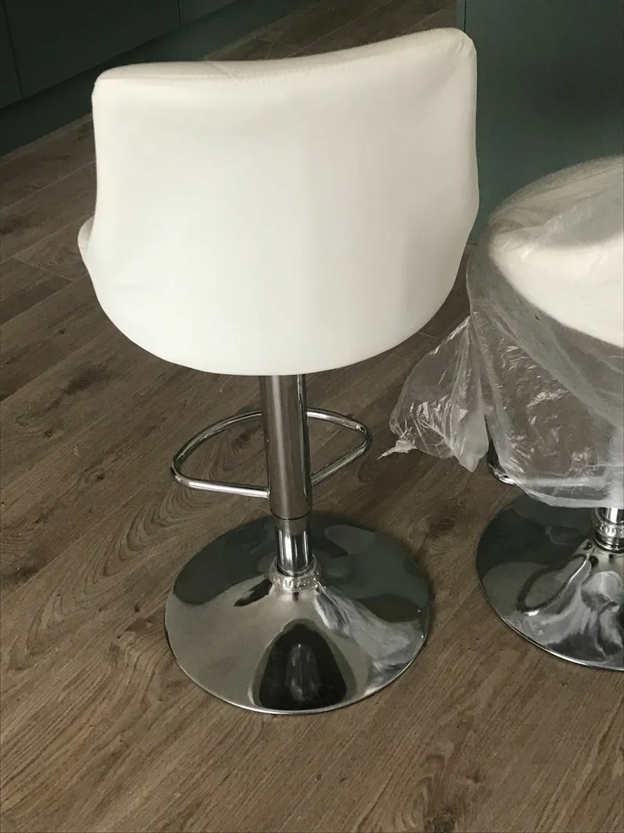Kitchen Bar Stools - Image 2