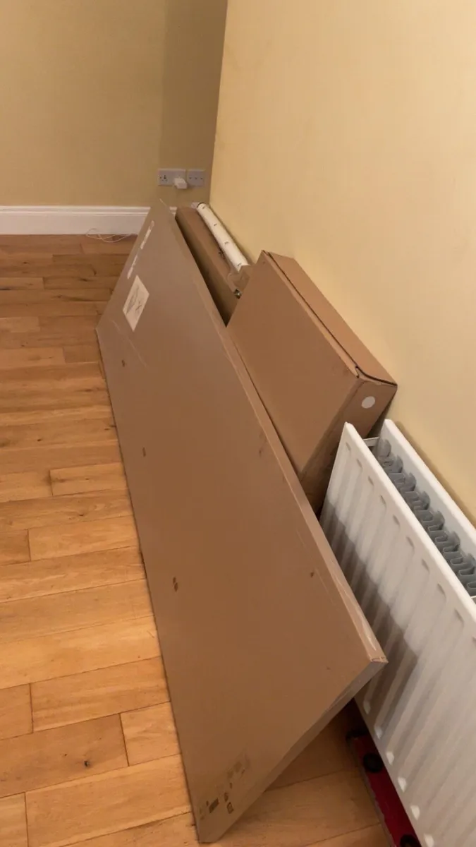 Brand new ikea desk - Image 2
