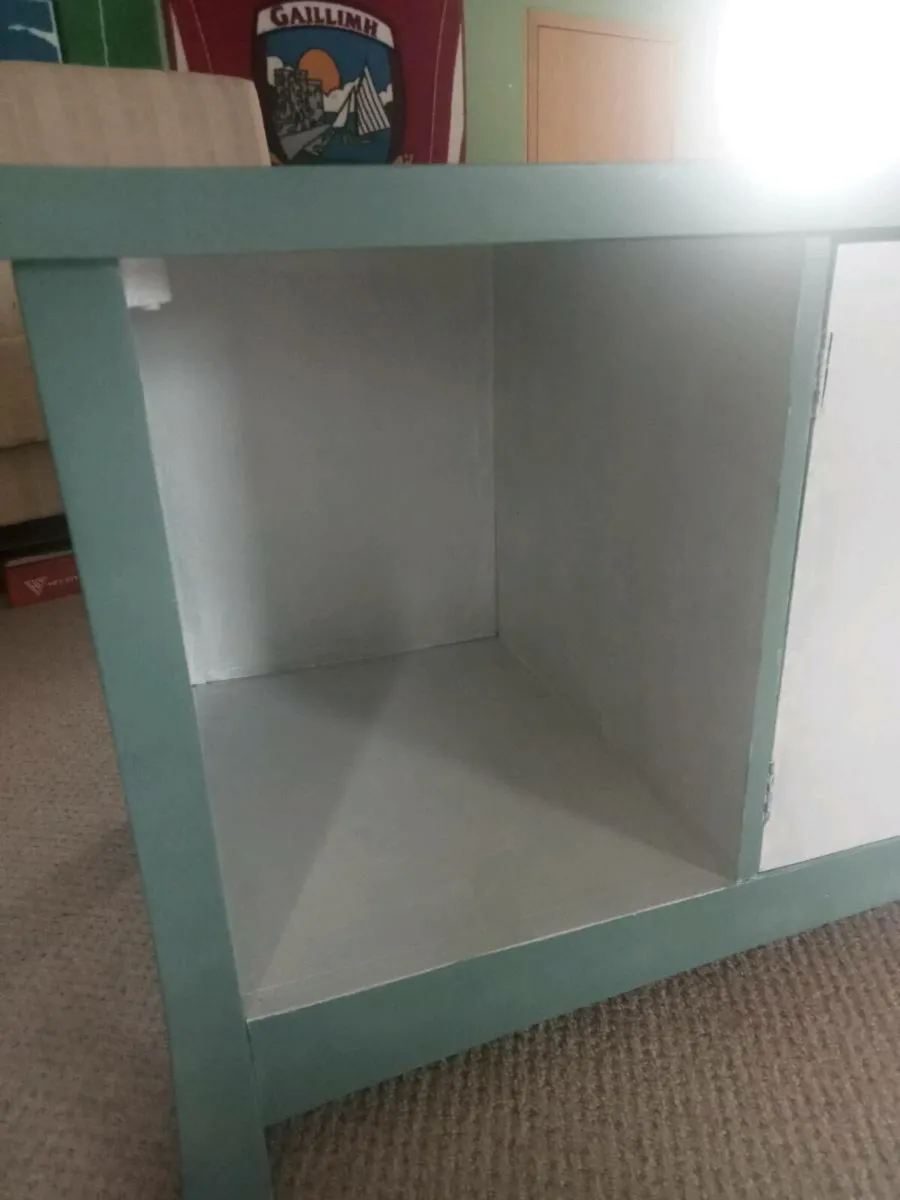 TV Unit - Image 4