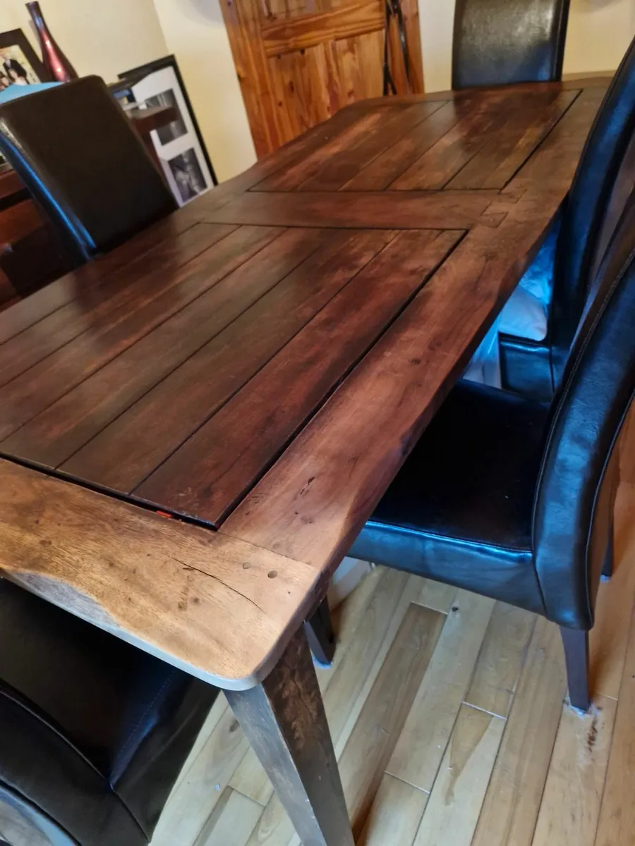 Dining room table and 6 chairs - Image 3