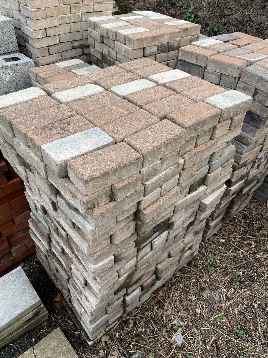 Paving blocks large amount - Image 1