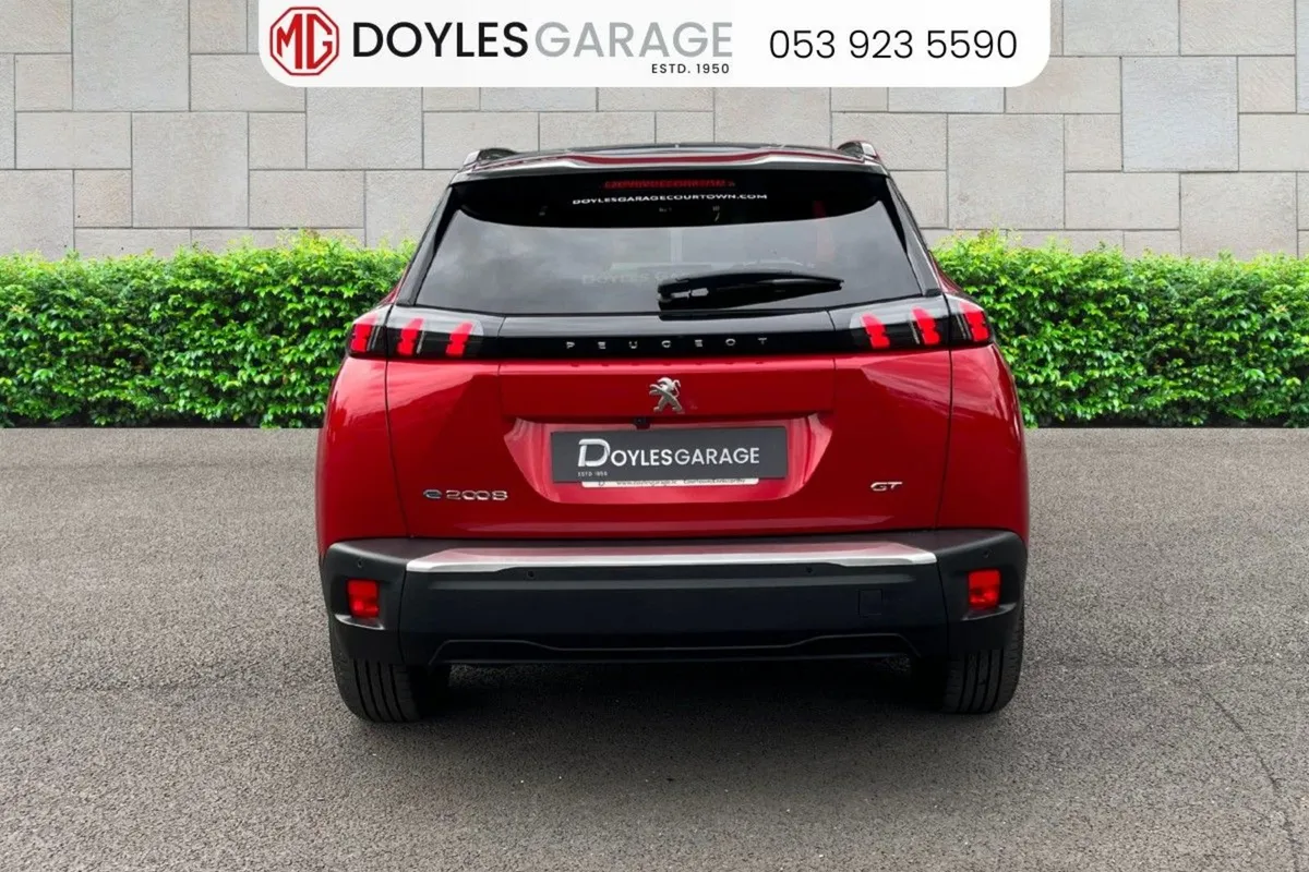 Peugeot 2008 Electric 136bhp (50 Kwh) GT - Image 4