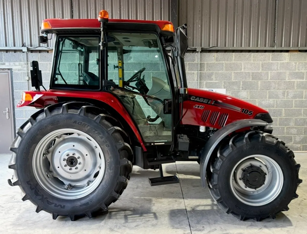 2012 CASE JXU 105 **front loader to suit** - Image 1