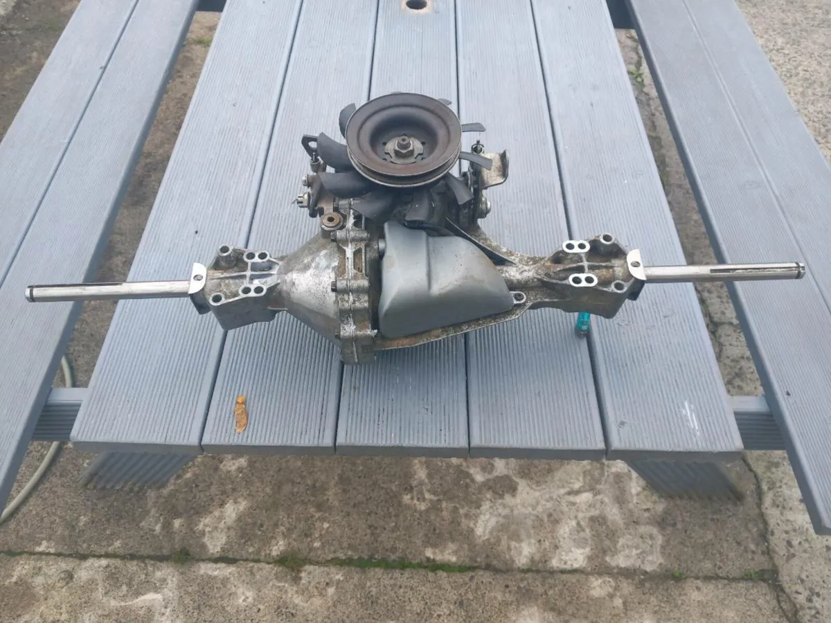 Hydro-gear T2 hydrostatic transmission for sale - Image 3