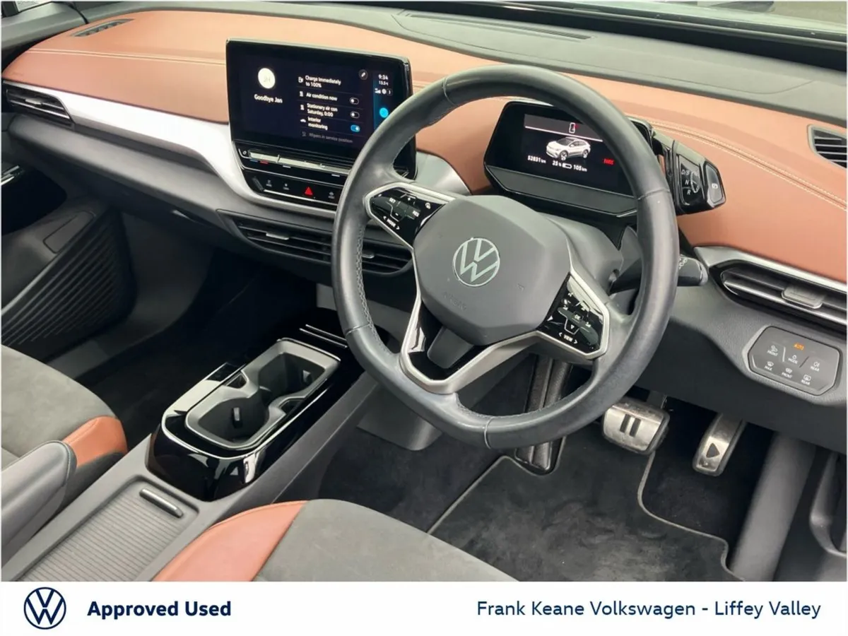 Volkswagen ID.4 77kwh Family 204HP  panoramic Gla - Image 2