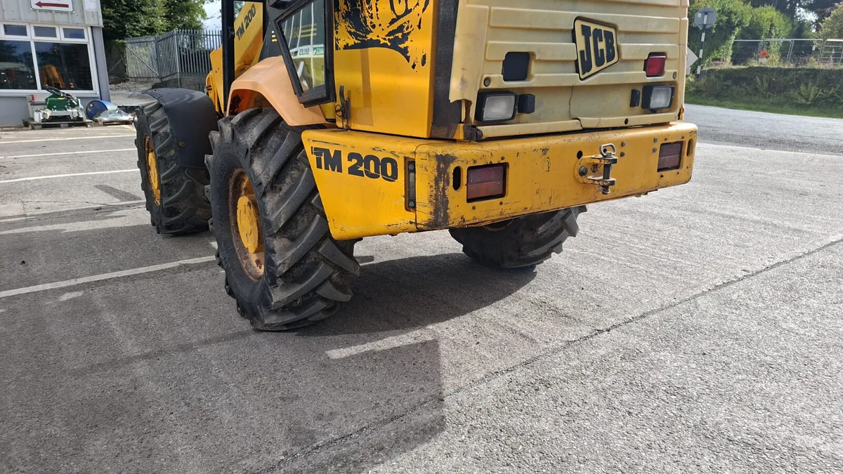 JCB TM220 Loader - Image 4