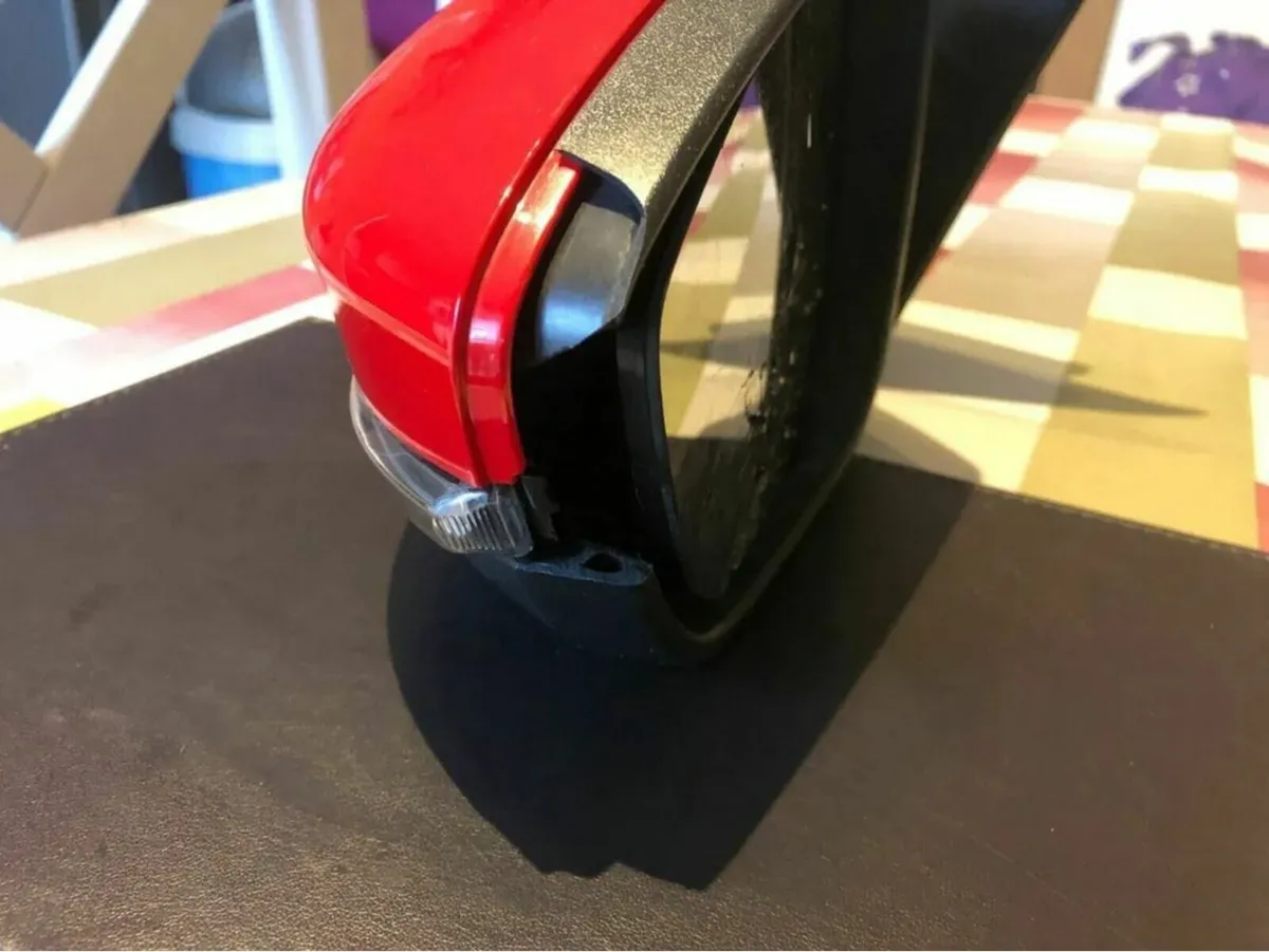 MK4 2018>2021 Ford Focus Wing Mirror Slight Damage - Image 4