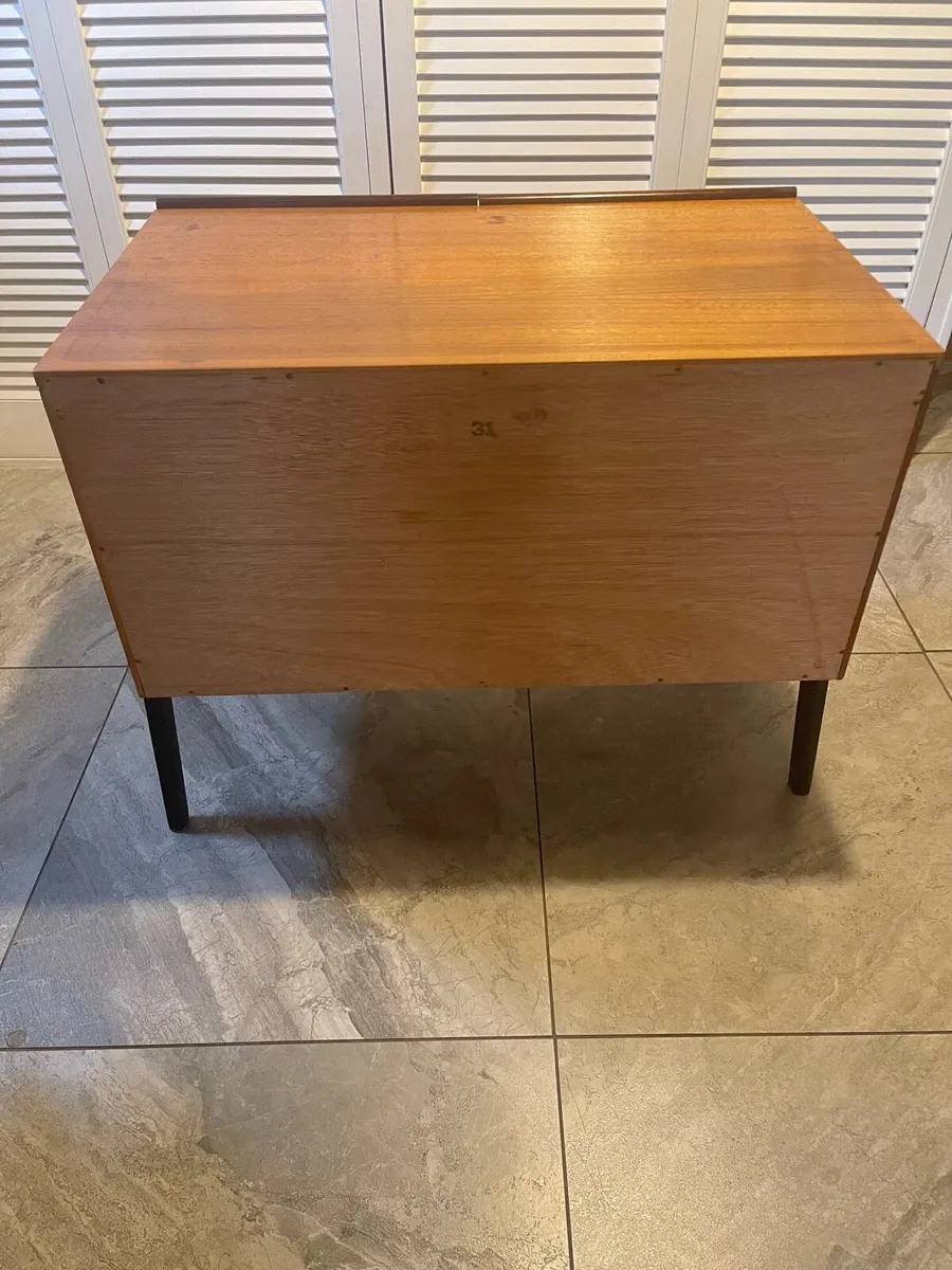 Mid century  G plan media chest - Image 4