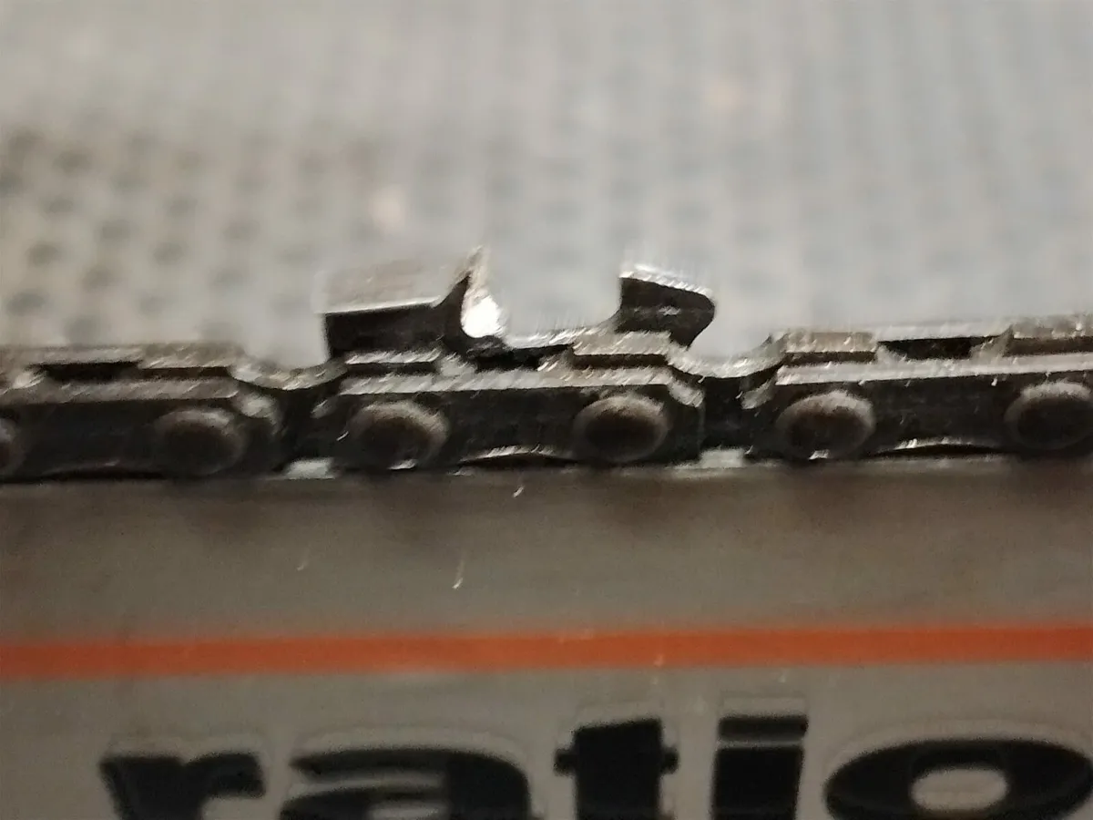 Mccolloch 38cc chainsaw - Image 2