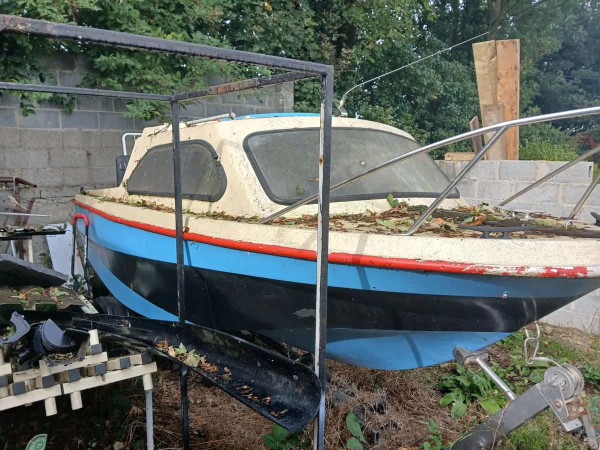 Boat - Image 1