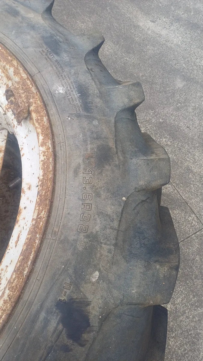 Ford 13.6x38 Rims and Tyres - Image 2