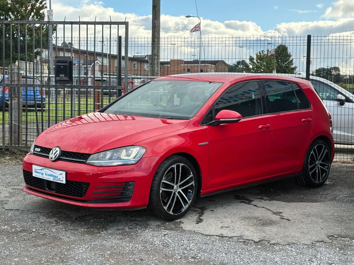 Volkswagen Golf 2014 - Image 2