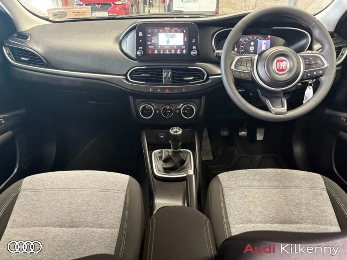 Fiat Tipo Cross 1.0 100 BHP 5DR  1 Owner - Pristi - Image 2