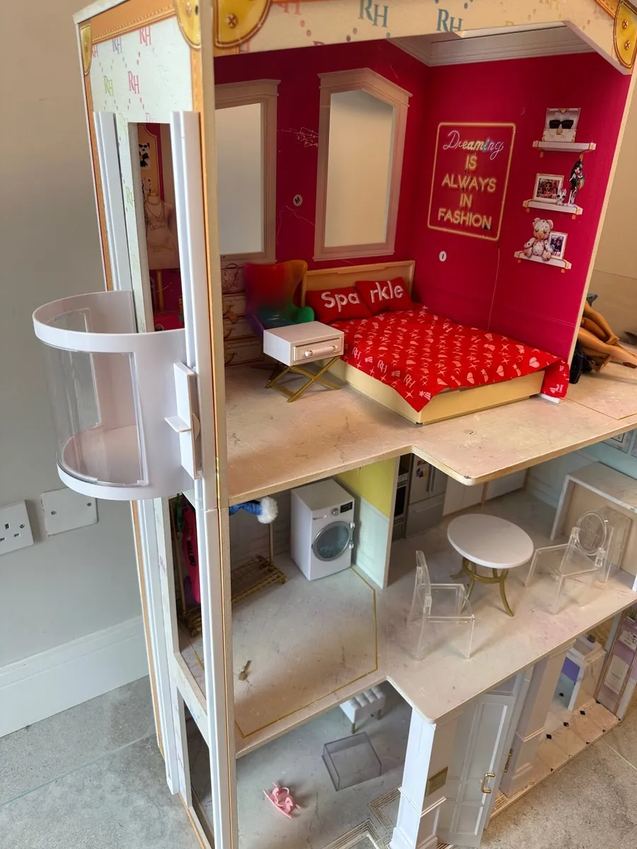 Dolls  house - Image 4
