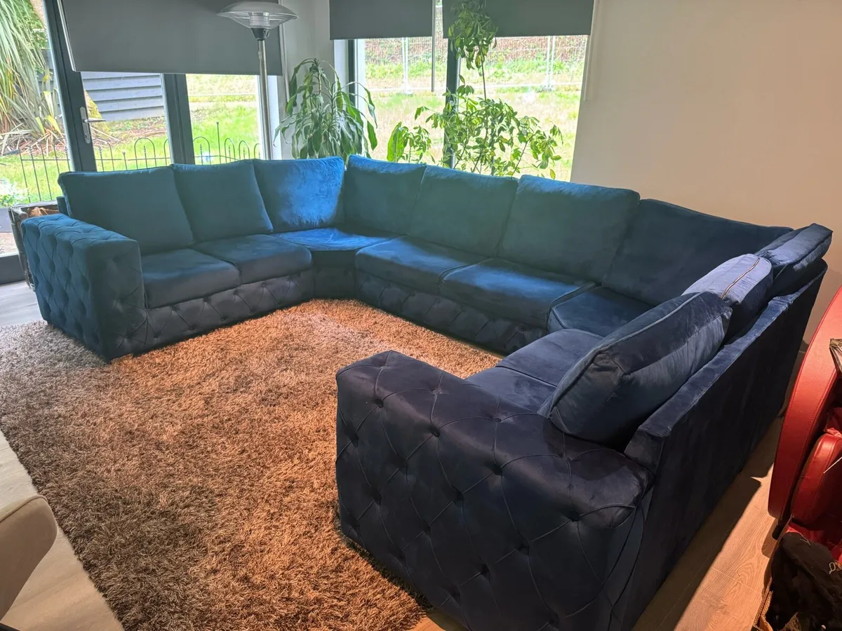 Huge corner sofa - Image 1