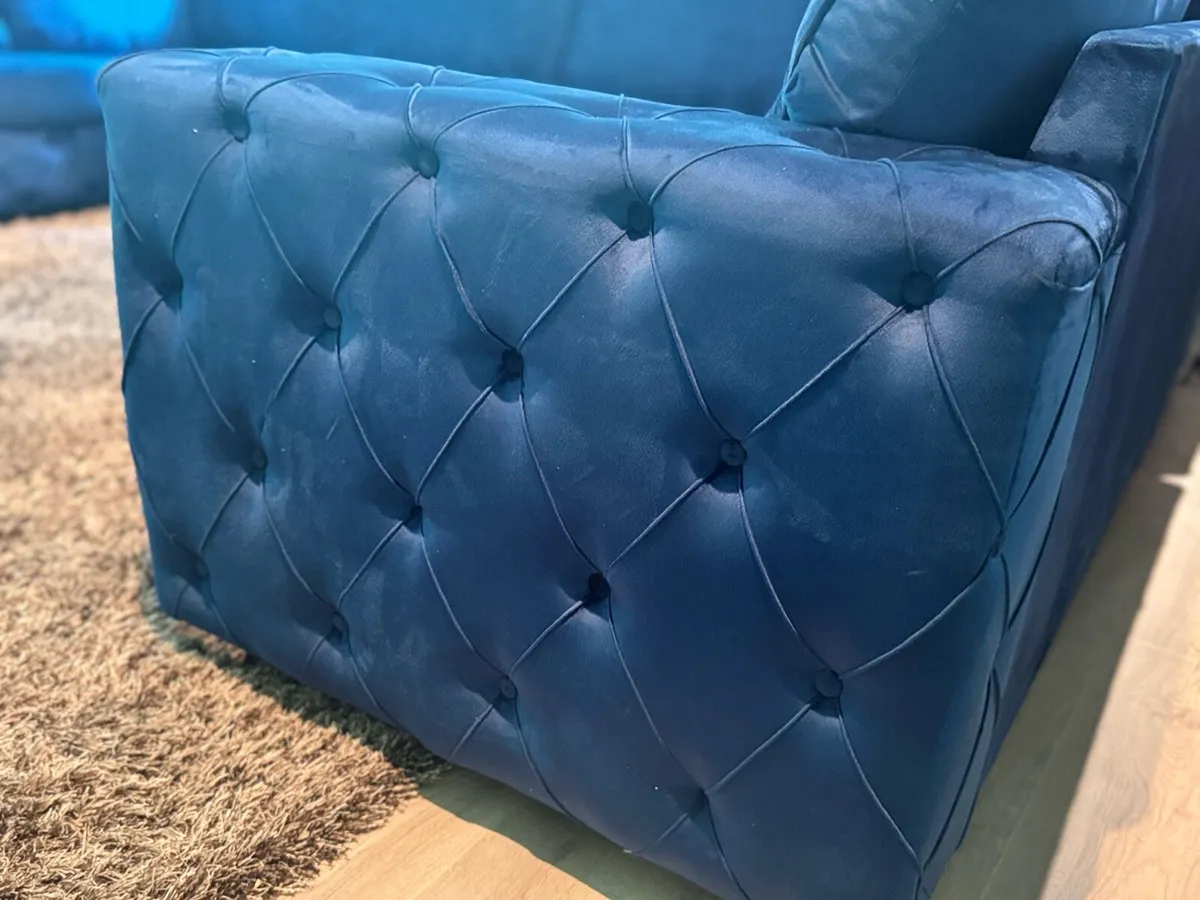 Huge corner sofa - Image 2