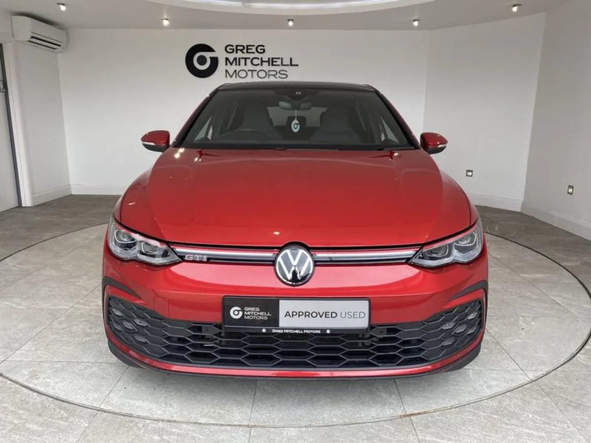 Volkswagen Golf 2.0 TSI GTI 5dr DSG - Image 2